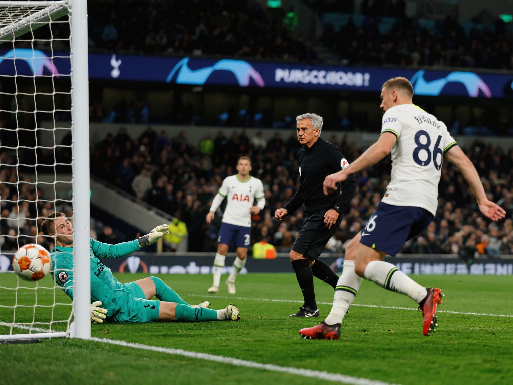 帕利尼亚与 帕利尼亚与