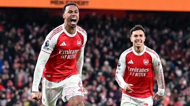 第6季Plus:阿森纳诸神归王座,三大师谈笑斩维拉丨两杆老烟枪 第6季Plus:阿森纳诸神归王座,三大师谈笑斩维拉丨两杆老烟枪